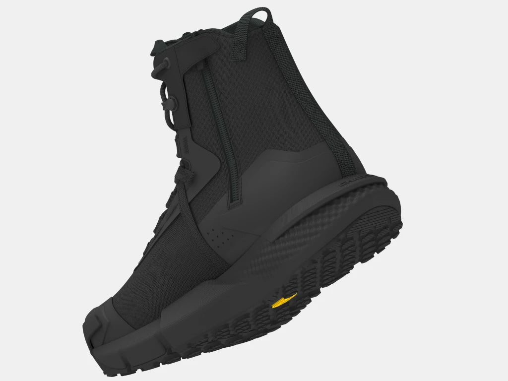 Under Armour Mens 8" Charged Valsetz Side Zip (3027383-001)