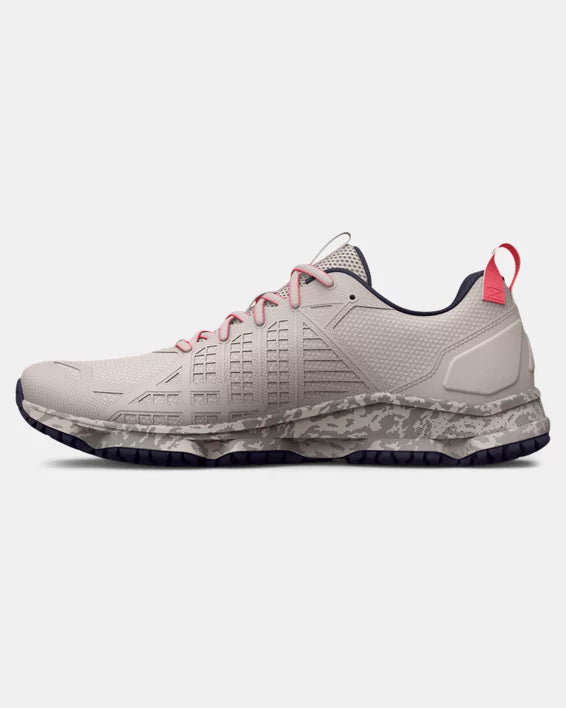 *CLOSEOUT* Under Armour Women's MG Strikefast (3024954-102)