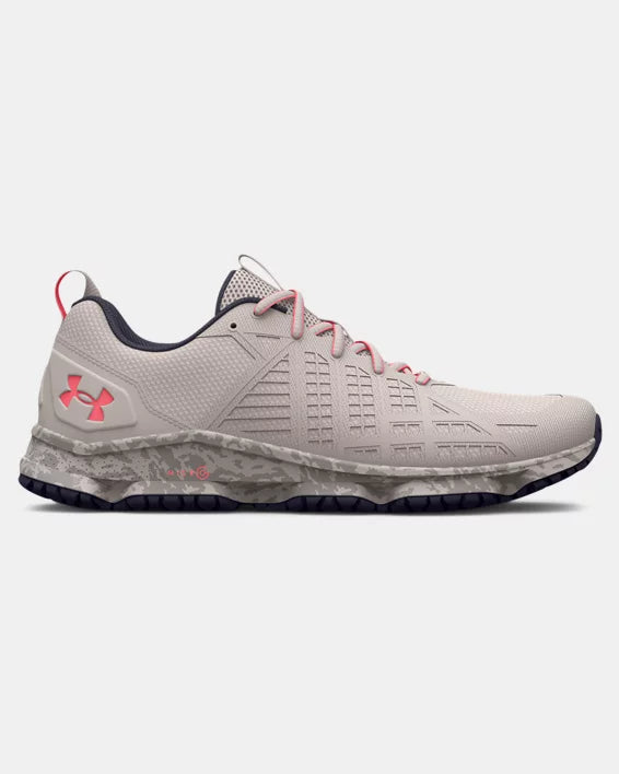 *CLOSEOUT* Under Armour Women's MG Strikefast (3024954-102)
