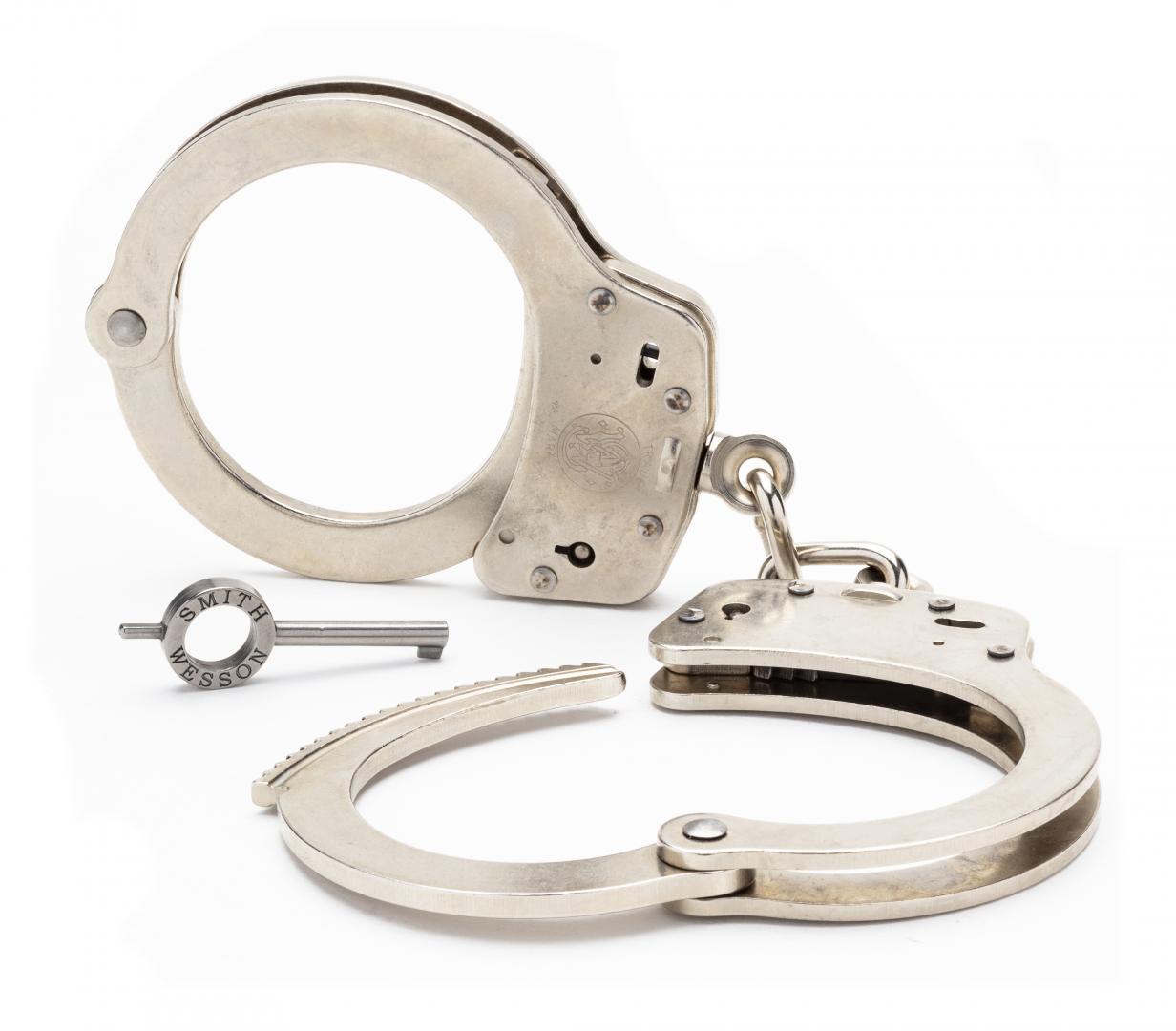 Smith & Wesson M100 Handcuff 350101/350103